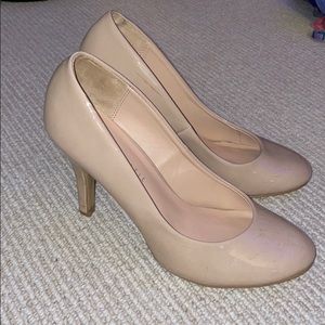 Nude heels!